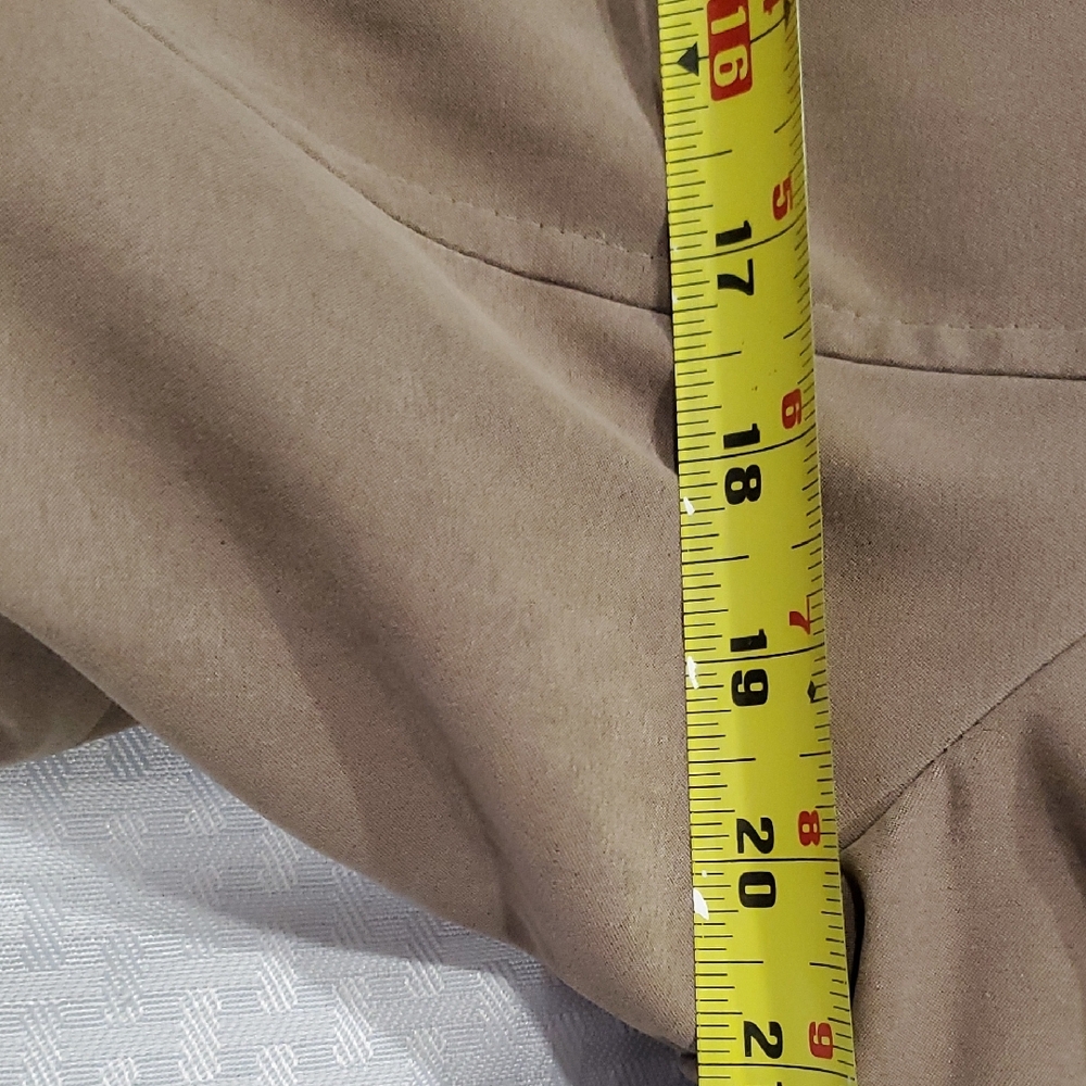London Fog Elegant Women's Tan  Coat - Picture 14 of 15